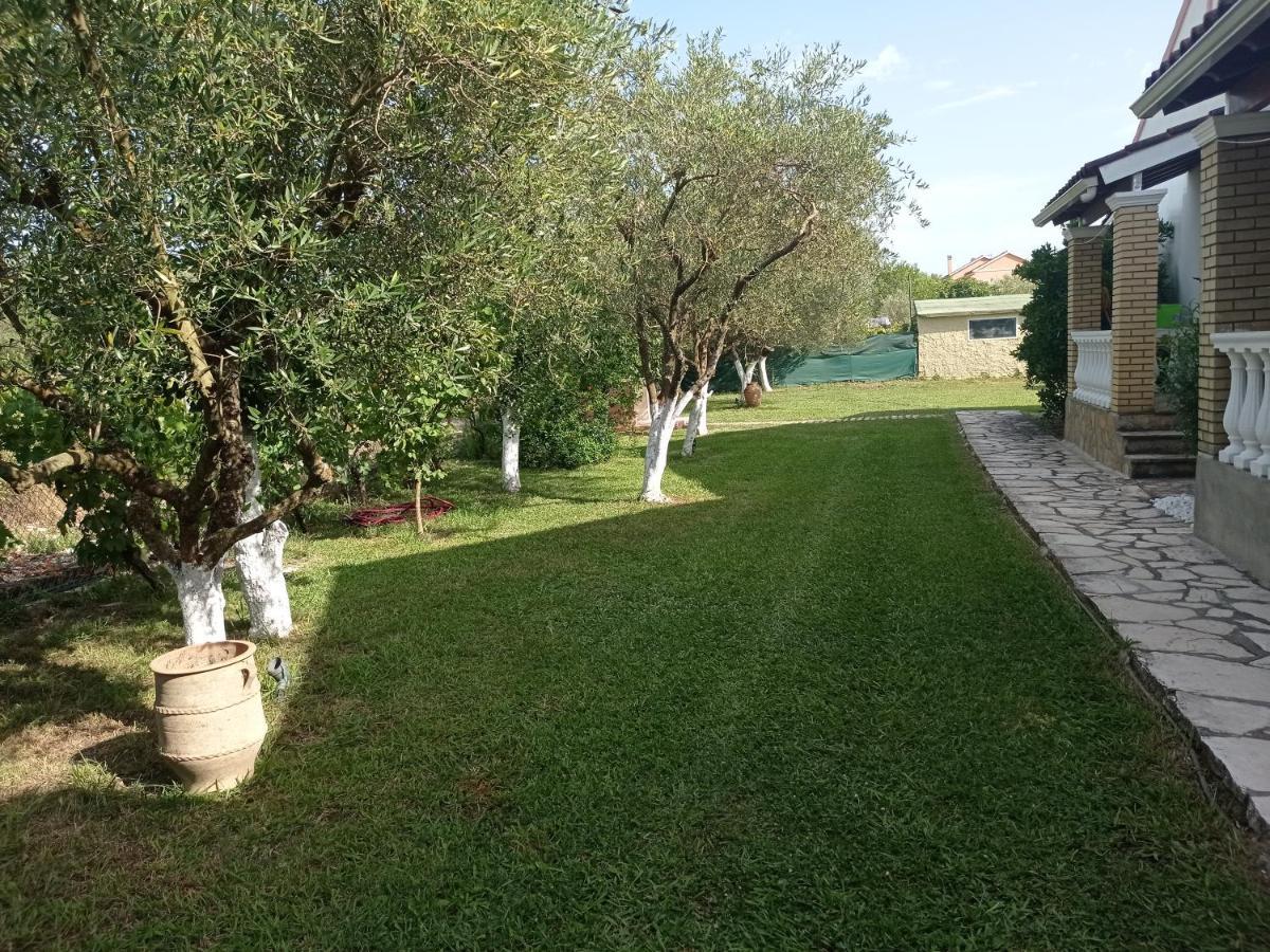 Villa Yannis Рода Экстерьер фото